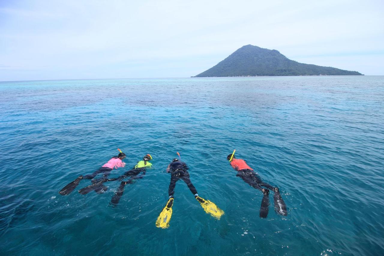Murex Dive Resort Manado Luaran gambar